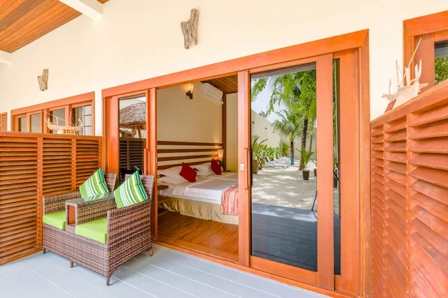 Araamu Holidays and Spa، Male 26/60