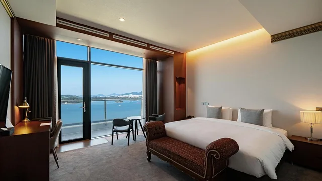 Emerald, Suite, Ocean View، Hotel JCS Yeosu 1/10