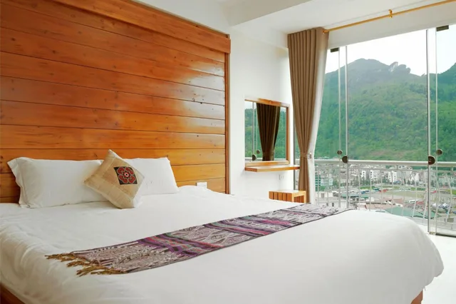 Senior, Double Bed, Panoramic City View, Balcony، Sapa Village Hotel 5/10