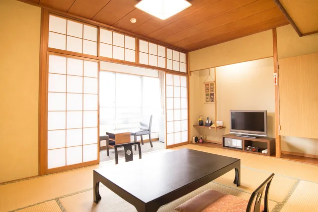 غرفة بفراش فوتون وسرير فردي، Arima Onsen Motoyu Ryuusenkaku 2/3