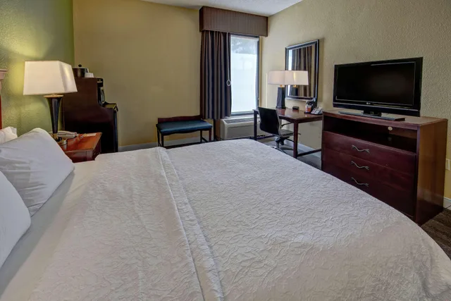 غرفة بسرير مزدوج لذوي الإعاقة، Hampton Inn Raleigh/Cary 1/5