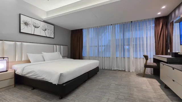 جناح عائلي، Fives Hotel DNP 1/1