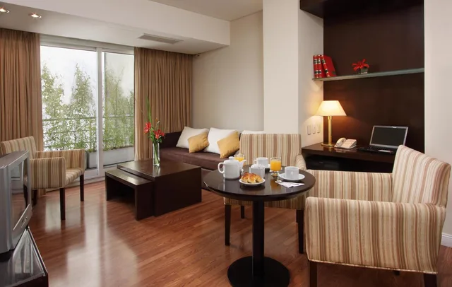 جناح، Wilton Hotel Buenos Aires 2/2