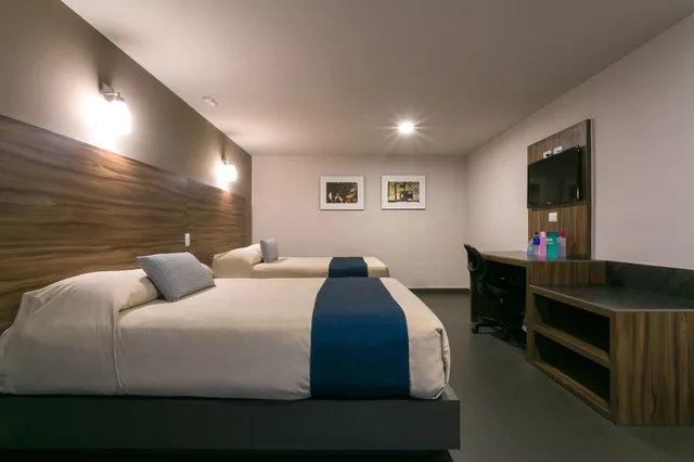 Superior, 2 Double Beds, Hotel Panamerican 2/4