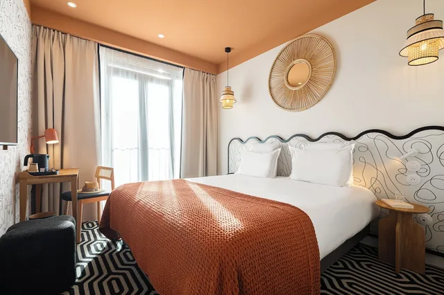 غرفة سوبيريور بسرير كوين بإطلالة على البحر، Hotel Albert 1er Nice 1/7