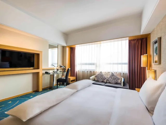 غرفة تنفيذية بسرير كينج مع دخول الصالة في طابق مرتفع، PULLMAN BEIJING SOUTH 1/10