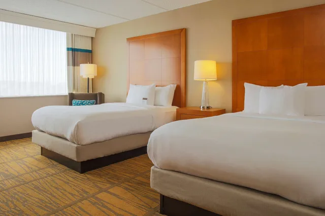 غرفة قياسية بسريرين مزدوجين، Doubletree By Hilton Hotel Rochester 1/3