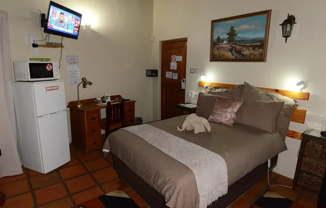 غرفة مفردة بسرير مزدوج، Maclear Manor 2/4