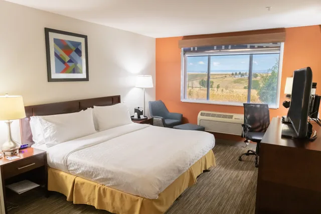 غرفة بسرير كينج لذوي الإعاقة، Holiday Inn Express Pendleton 1/4