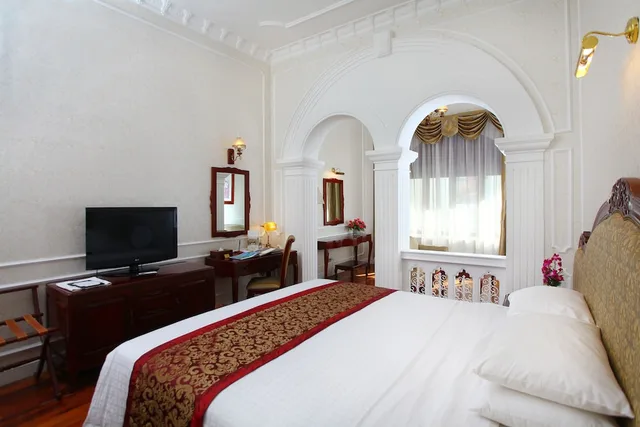 Heritage, Twin Beds، Continental Saigon 2/7