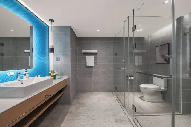 Standard, King Bed, Extra Floor Space، Holiday Inn Express Shenzhen Longhua 9/10