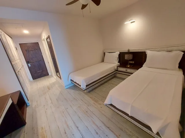 5 Rooms, Family, Twin Beds, Sofa, Balcony، Assos Barbarossa Hotel 2/8