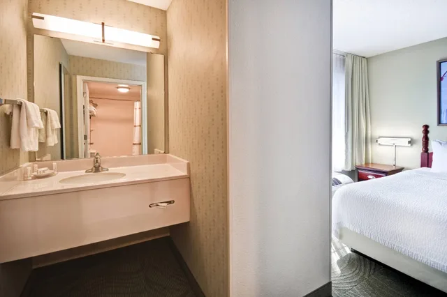 جناح بسرير كينج مع أريكة، Springhill Suites Atlanta Buford Mall of Georgia 10/10