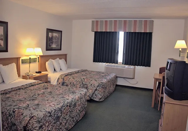 Room, 2 Queen Beds, Accessible, Americas Best Value Inn Annandale 7/10