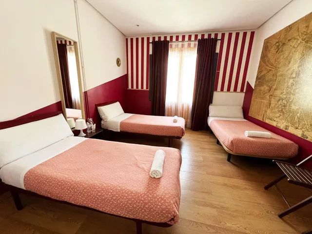 غرفة ثلاثية بحمام مشترك، La Casa de La Plaza 3/4
