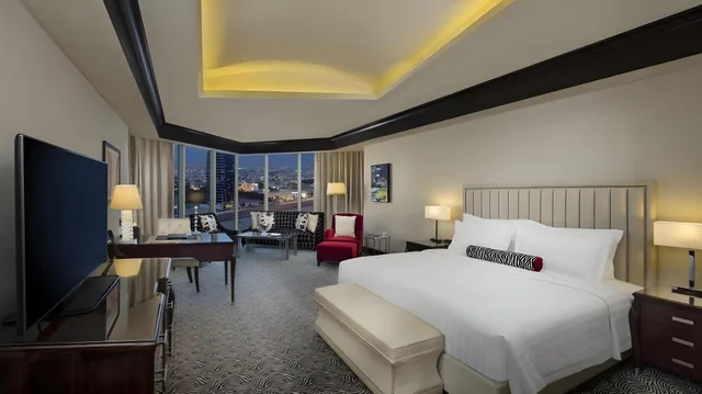 جناح جونيور بإطلالة على المدينة، فندق كمبينسكي العثمان الخبر(Kempinski Al Othman Hotel) 1/1