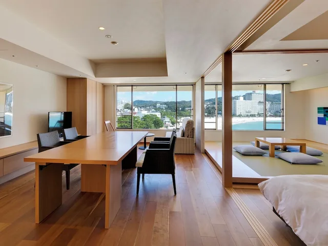 Japanese Western, Twin Beds, 2 Futon Beds, Ocean View, Royal Floor، Shiraraso Grand Hotel 8/10
