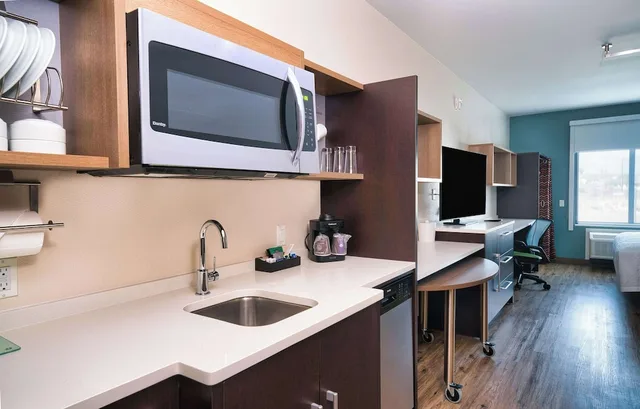 جناح استوديو بسرير كينج لذوي الإعاقة، Home2 Suites by Hilton Lake Havasu City 3/3