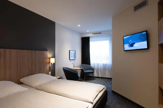 Superior, King Bed, Egon Hamburg City 2/6