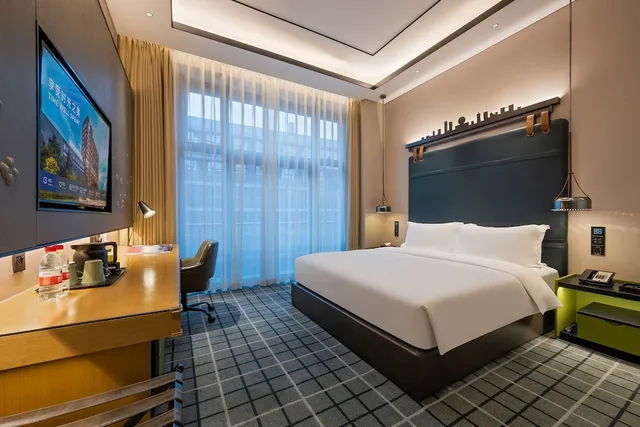 غرفة قياسية بسرير كينج، Novotel Hangzhou East Railway Station 1/4