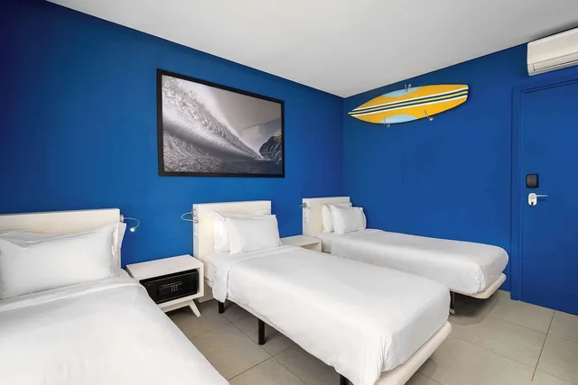 غرفة قياسية بسرير كينج بإطلالة على الحديقة، Radisson Blu Resort Taghazout Bay Surf Village 2/4