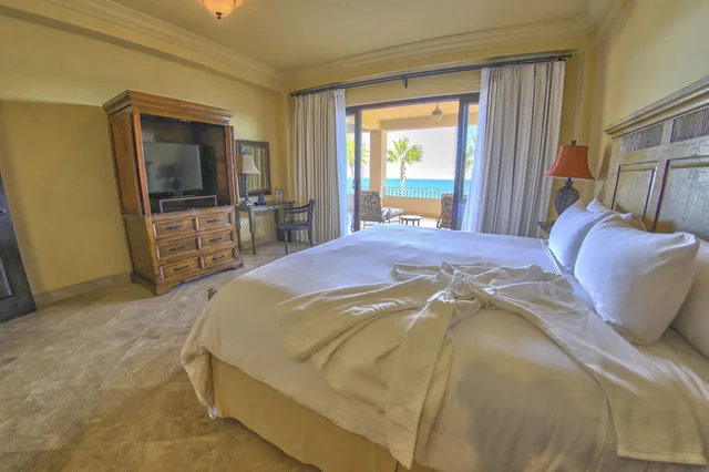 غرفة سوبيريور فاخرة بإطلالة على البحر بغرفة نوم واحدة، La Mision Loreto Hotel 1/7
