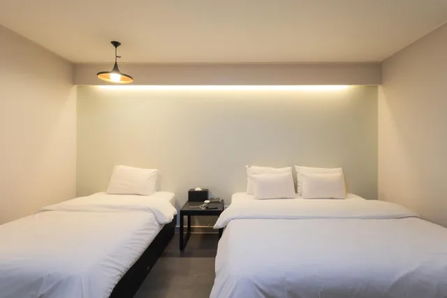 Room, Twin Beds, Vip Hotel Mok-Po 8/10