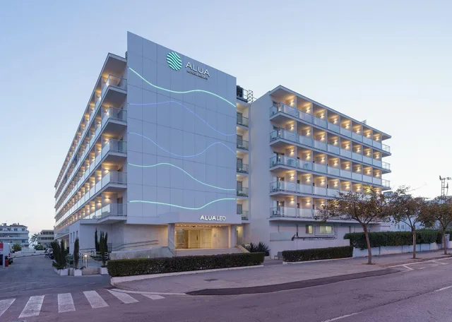 غرفة سوبيريور بسرير مزدوج أو سريرين منفصلين بإطلالة على البحر بشرفة، Hotel Alua Leo 2/3