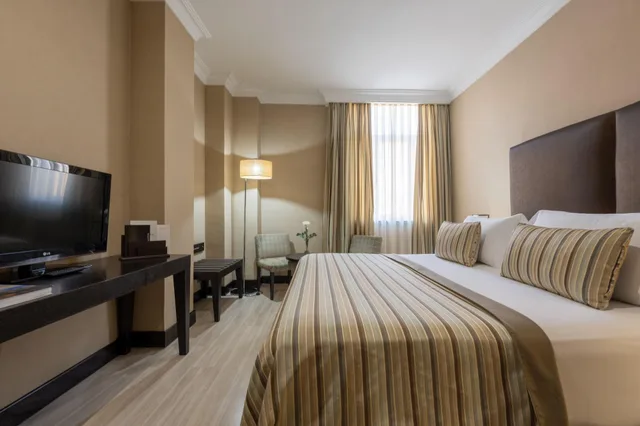 غرفة عائلية رباعية، Hotel Saray 7/10
