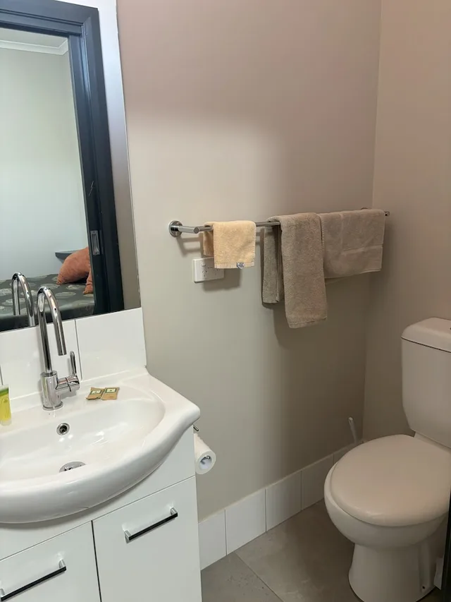 جناح استوديو تنفيذي بسرير مزدوج، Broken Hill Tourist Lodge 3/5