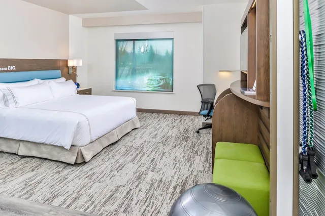 غرفة قياسية بسريرين مزدوجين لذوي الإعاقة، EVEN Hotel Ann Arbor 3/7