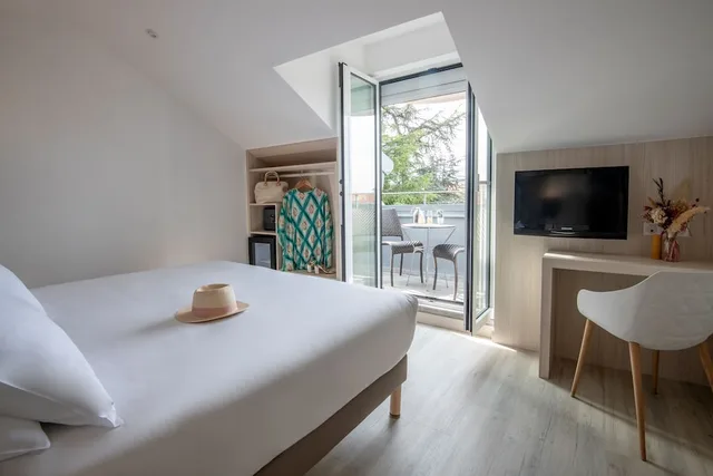 غرفة بشرفة، Golden Tulip Cannes de Paris 10/10