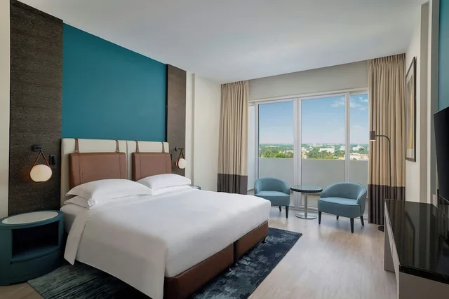 جناح بسرير كينج بغرفة نوم واحدة بمطبخ صغير للمدخنين، Four Points by Sheraton Al Ain 2/10