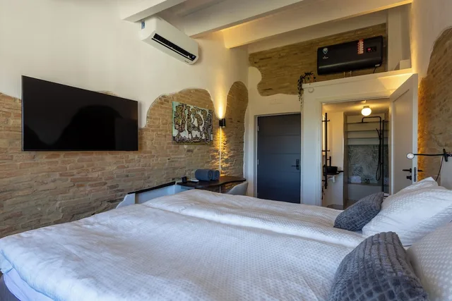 Amber Hotel Italy، Vasto 17/50
