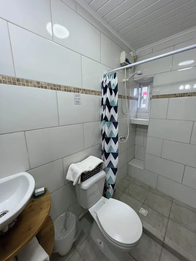 شقة ديلوكس بسرير كينج بشرفة مع أريكة، Mustique Suites Curacao 2/2