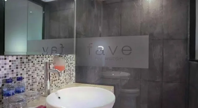 غرفة سوبيريور بسرير مزدوج أو سريرين منفصلين، favehotel PGC Cililitan 4/4