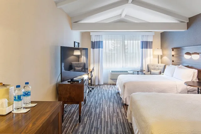 غرفة بسريرين كوين، Best Western Premier Plainview-Long Island Hotel 2/3