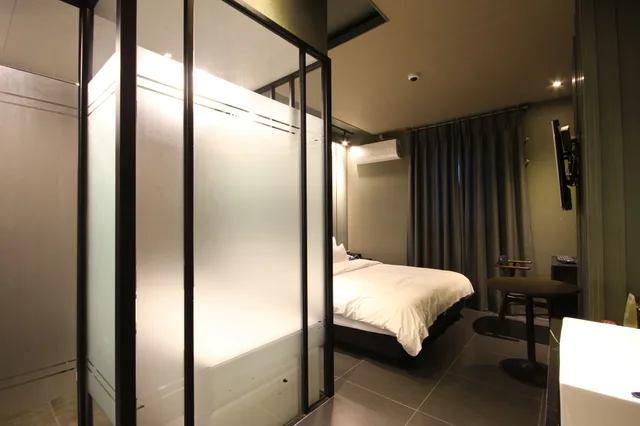 غرفة بريميوم بسرير مزدوج، Jinhae Pasta Hotel 5/7