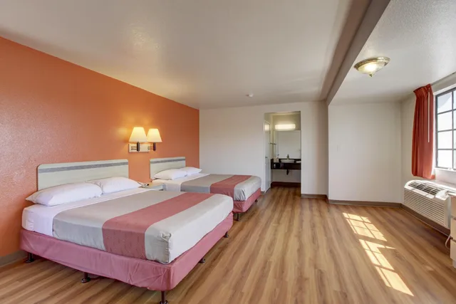 غرفة رباعية، Motel6 Bellflower, CA - Los Angeles 4/10