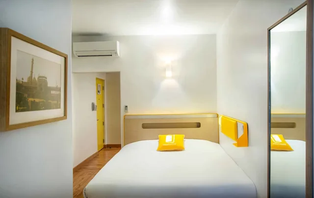 جناح بسرير مزدوج مع أريكة، Bloomrooms at Janpath 1/3