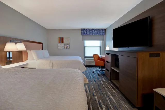 غرفة بسرير كوين، Hampton Inn Potomac Mills Woodbridge 1/4