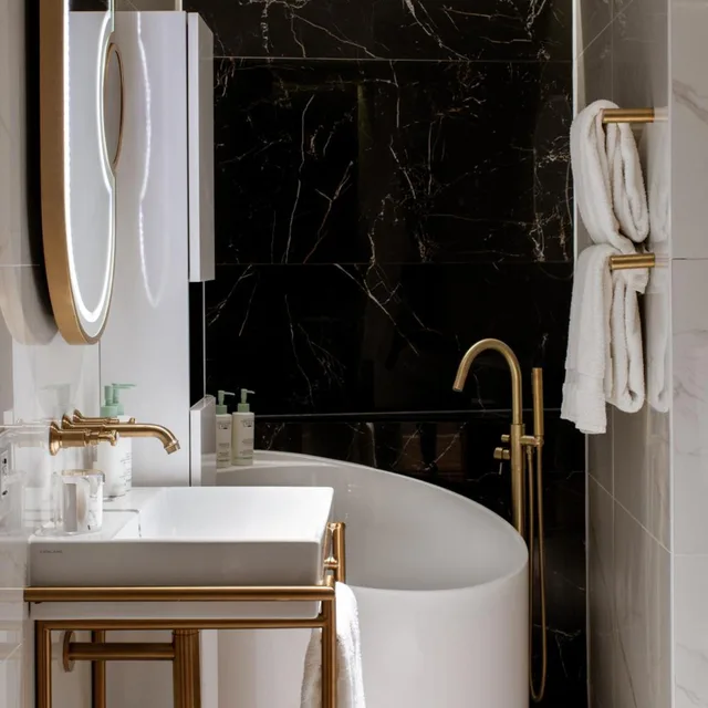 3 Bedrooms, Astor, Suite، The Guardsman 6/6