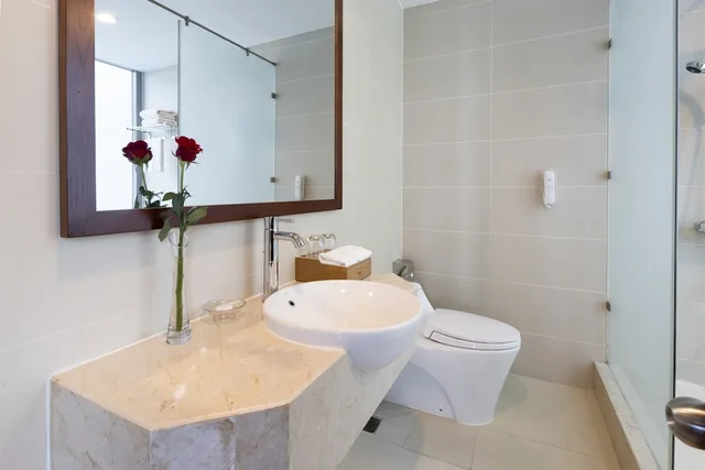 جناح عائلي بسرير مزدوج وسرير فردي بإطلالة على المدينة، Edenstar Saigon Hotel 9/9