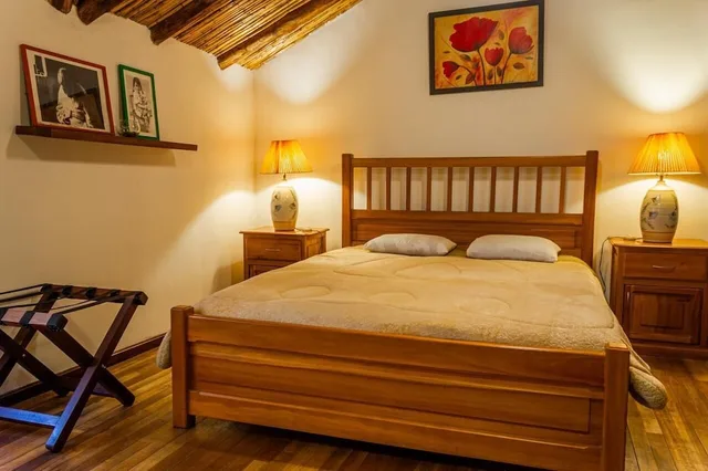 غرفة مفردة بسرير فردي، Casa De Las Rosas 2/3
