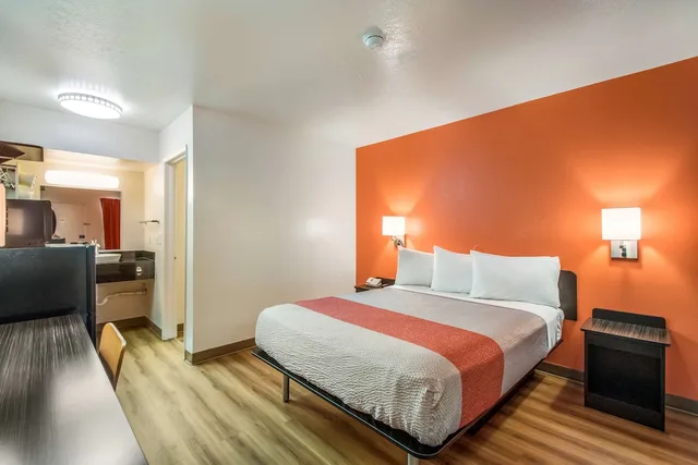 غرفة قياسية بسرير كوين، Motel6 Youngtown, AZ - Phoenix - Sun City 9/10