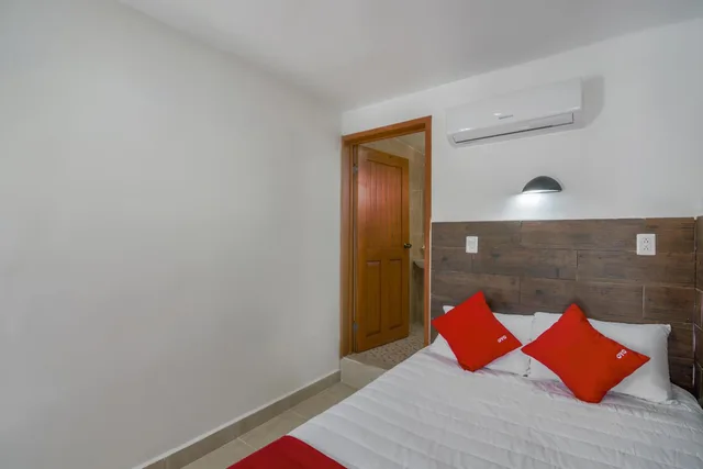 غرفة قياسية، OYO Hotel Palma Real 1/10