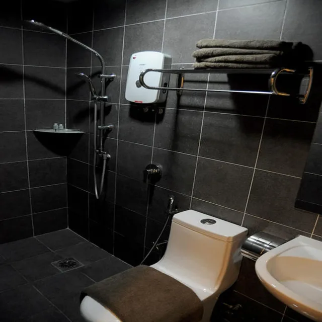 غرفة قياسية بسرير كوين، Swiss Hotel 6/8
