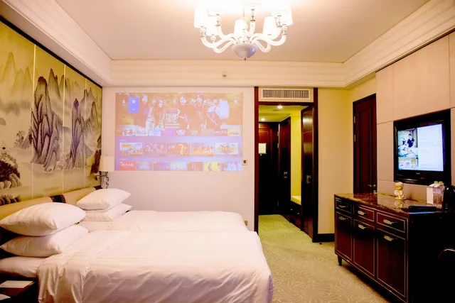 غرفة بسريرين منفصلين بإطلالة على الجبل بشرفة، Shangri La Guilin 1/4