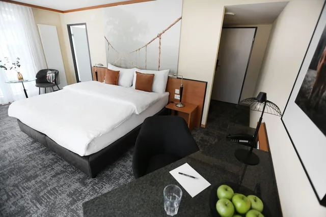 غرفة قياسية بسرير كوين، Hotel Engel Business Lifestyle 4/6