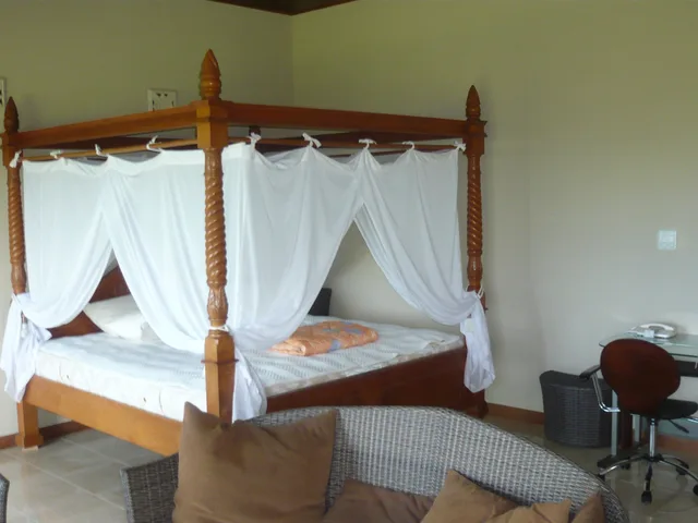 Suite, Queen Bed, Ocean Front, Eco Village Iriomote 3/10